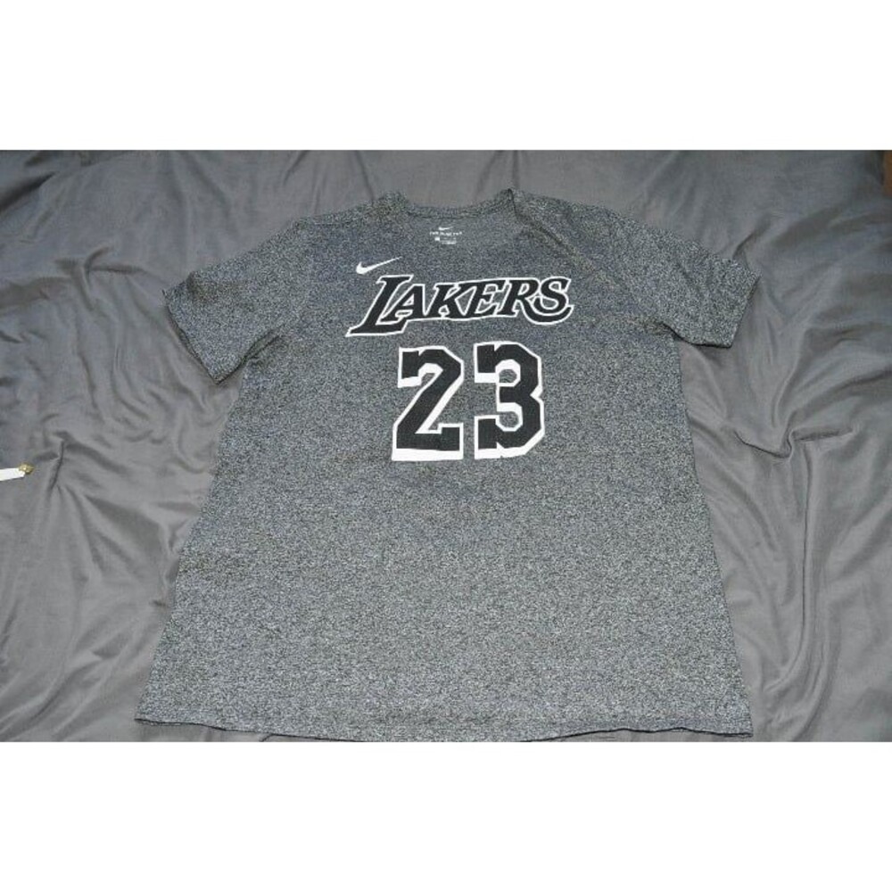 Lebron James Nike Tshirt - XL - EXC